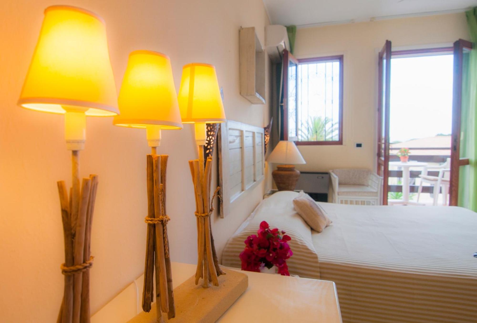 Hotel Cernia Isola Botanica SantʼAndrea Εξωτερικό φωτογραφία
