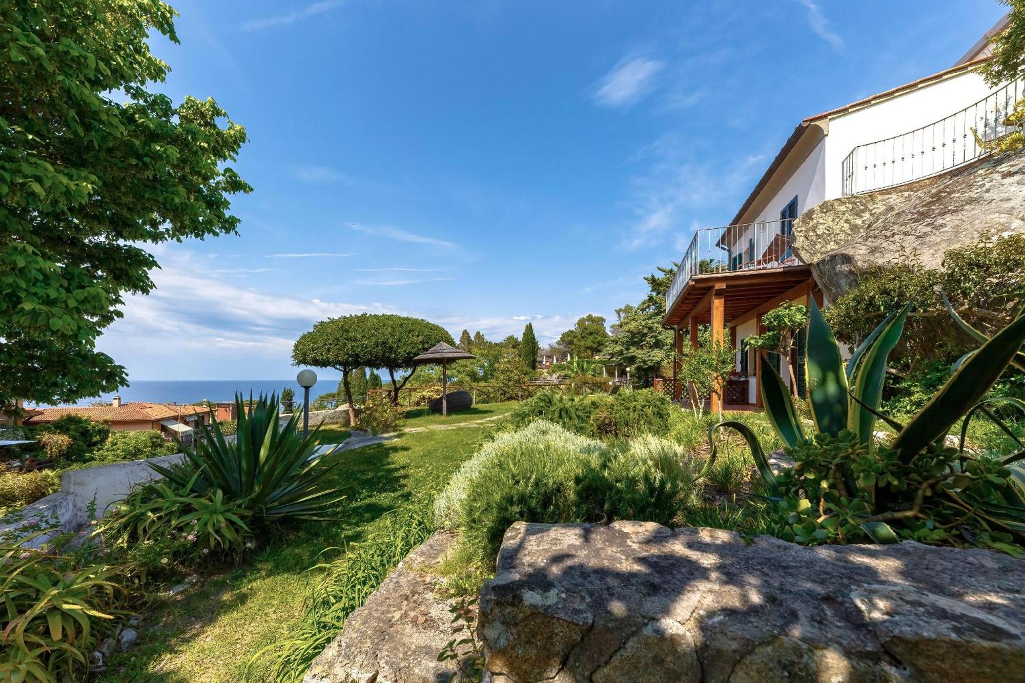 Hotel Cernia Isola Botanica SantʼAndrea Εξωτερικό φωτογραφία
