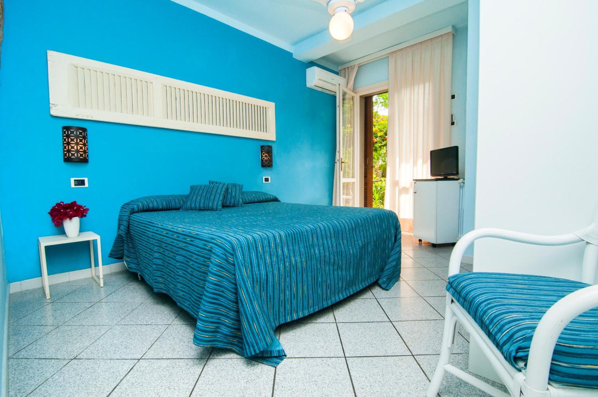 Hotel Cernia Isola Botanica SantʼAndrea Εξωτερικό φωτογραφία